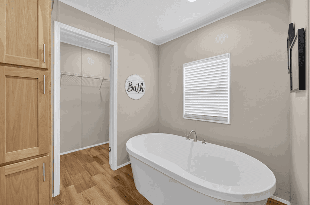Marlin bathroom home features