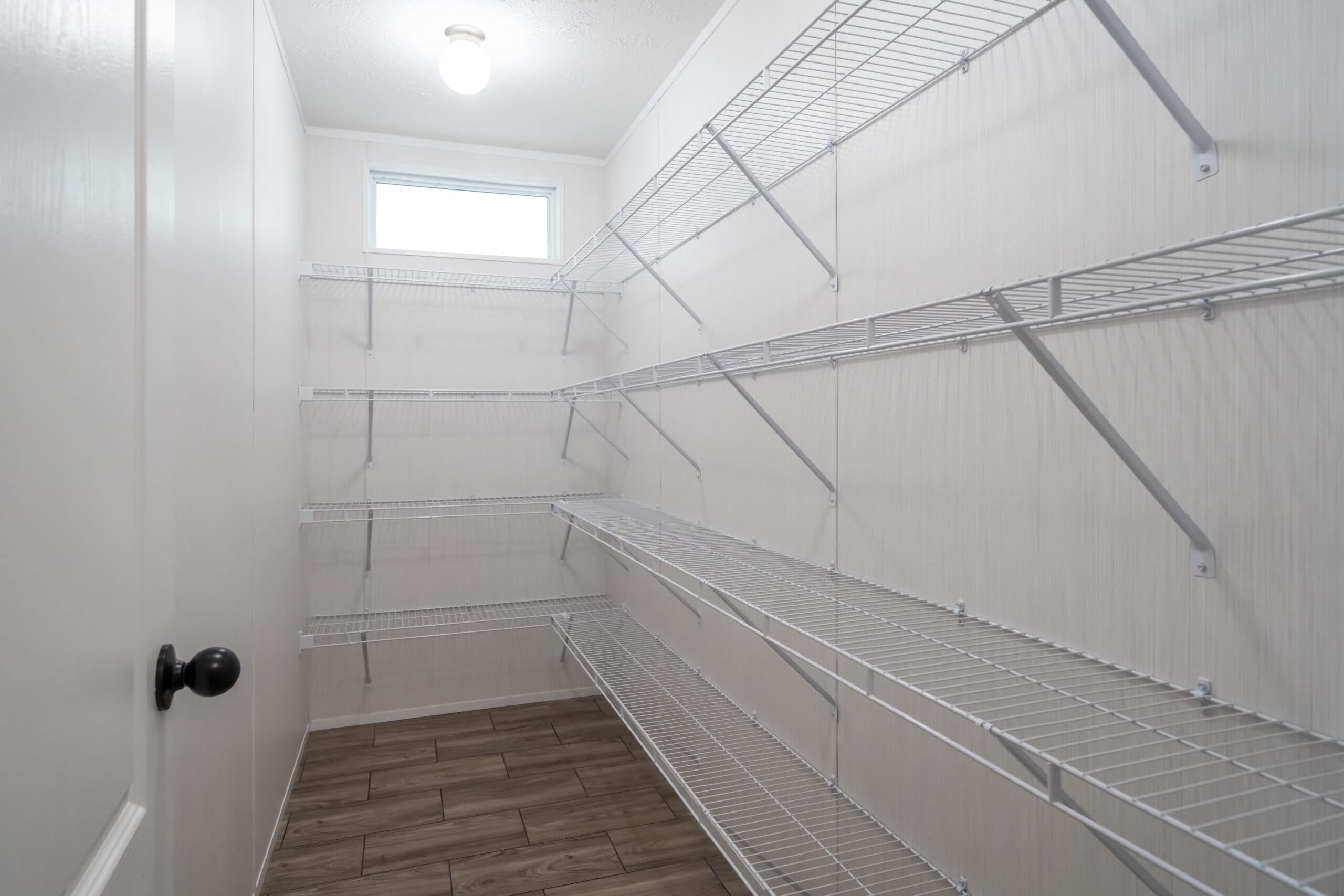 Diamondback interior home features